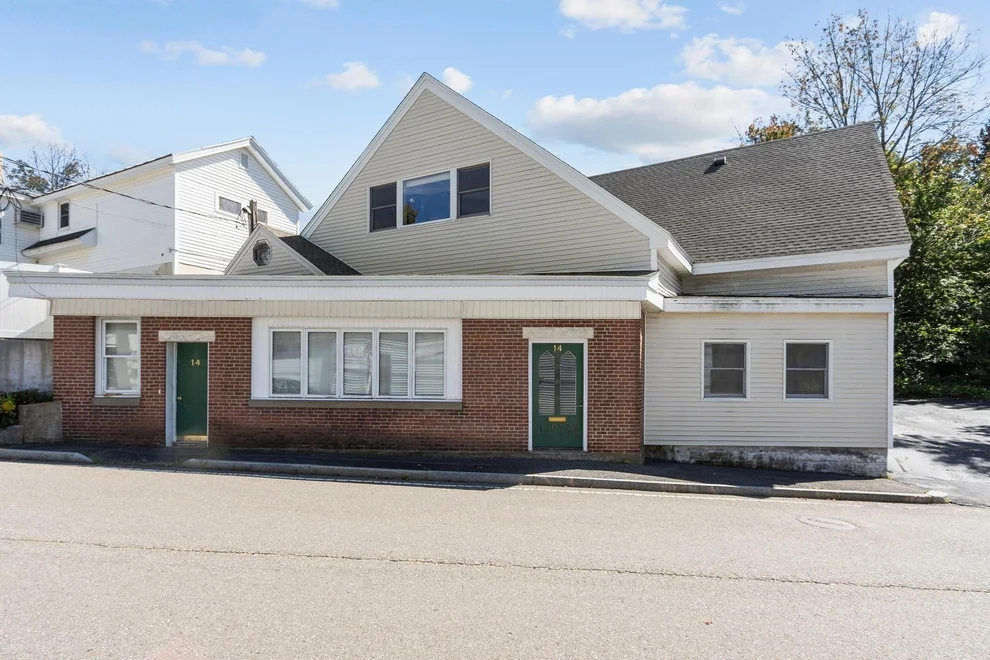 Unit for sale at 14 Travers St, Gardner, MA 01440