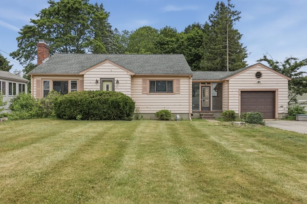 Unit for sale at 161 Congress Street, Milford, MA 01757
