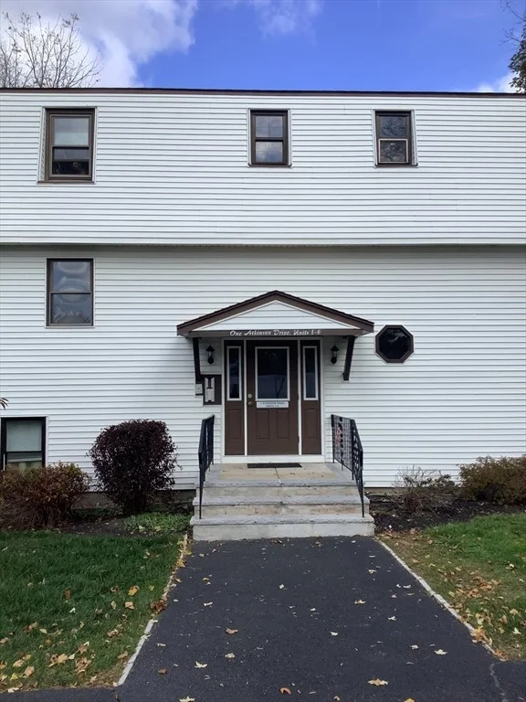 Unit for sale at 1 Atkinson Dr, Saugus, MA 01906