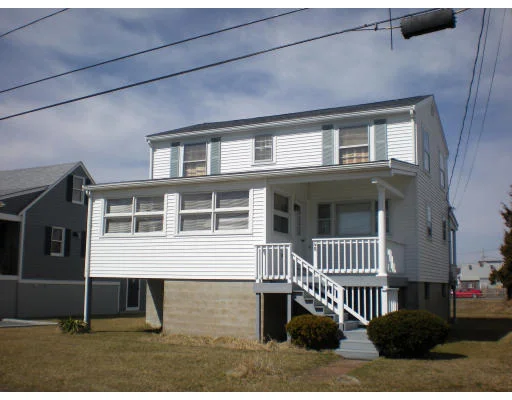 Unit for sale at 48 Concord St, Marshfield, MA 02050