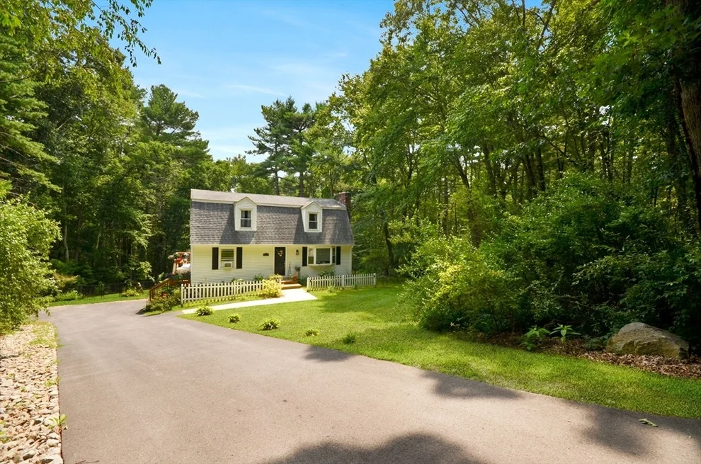 Unit for sale at 57 Quaker St, Northbridge, MA 01534