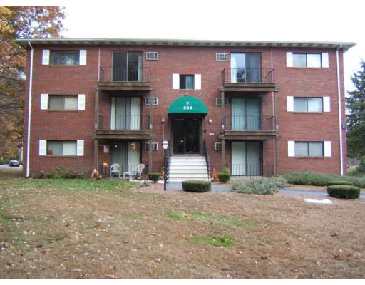 Unit for sale at 294 (32F) Codman Hill Road, Boxborough, MA 01719