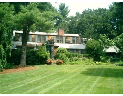 Unit for sale at 1 Lantern Ln, Georgetown, MA 01833