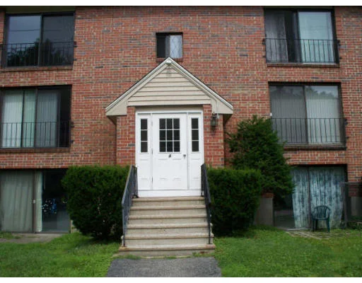 Unit for sale at 4 Brookside Dr, Exeter, NH 03833