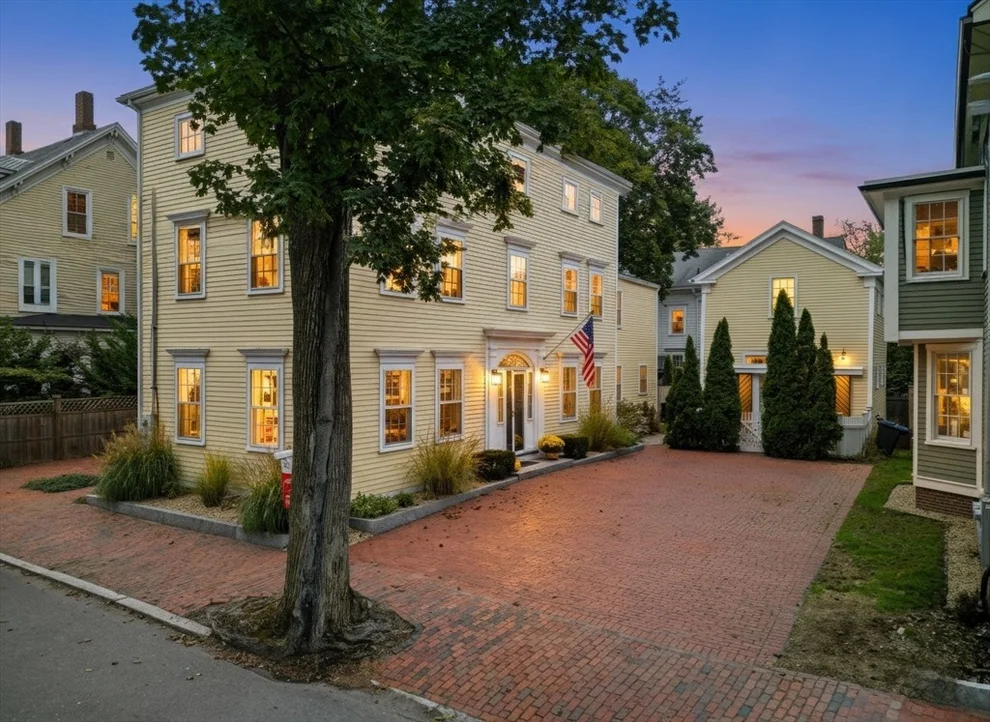 Unit for sale at 9 Orange Street, Newburyport, MA 01950