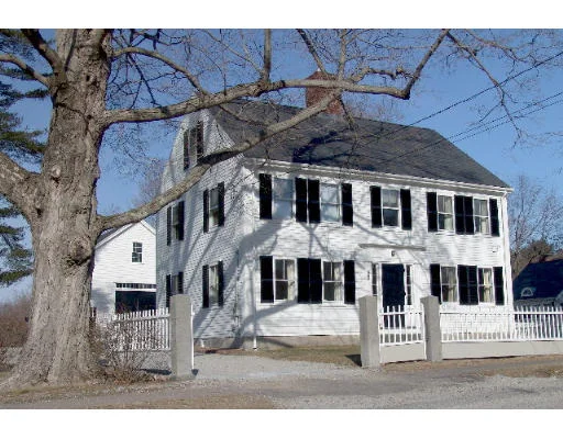 Unit for sale at 699 Main Street, Hingham, MA 02043