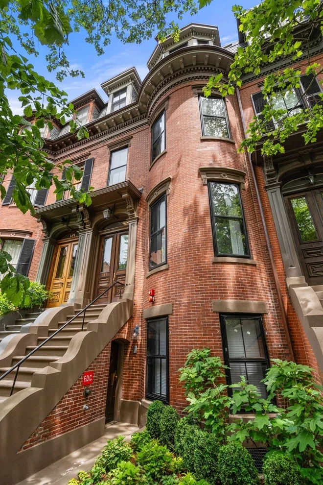 Unit for sale at 189 W Brookline St, Boston, MA 02118