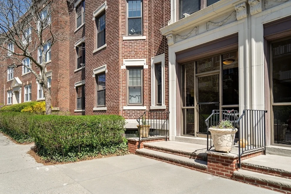 Unit for sale at 83 Pleasant St, Brookline, MA 02446