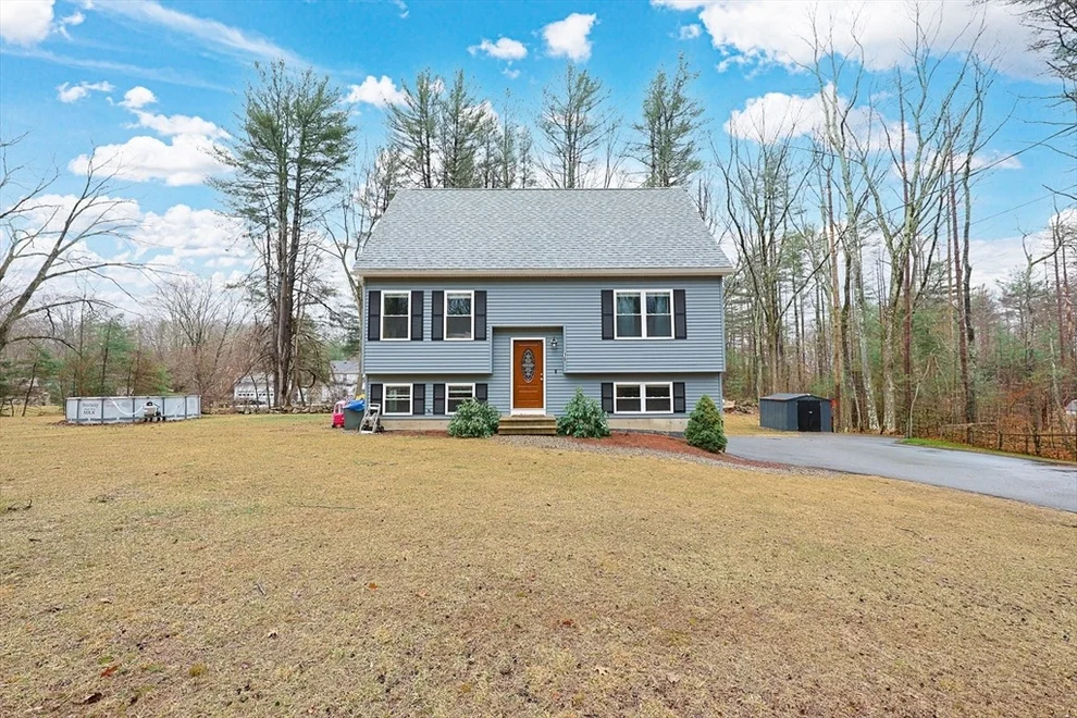 Unit for sale at 16 I Capen Road, Spencer, MA 01562