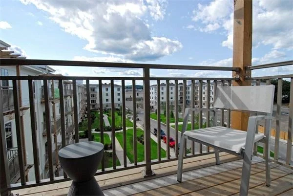 Unit for sale at 5 Repton Circle, Watertown, MA 02472