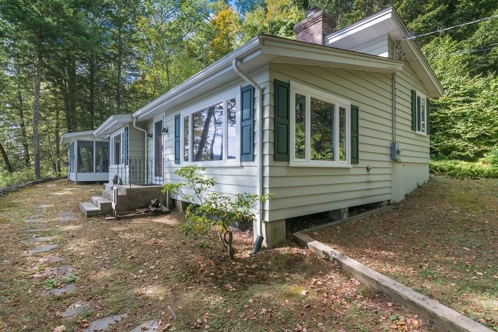 Unit for sale at 236 Norwich Lk, Huntington, MA 01050