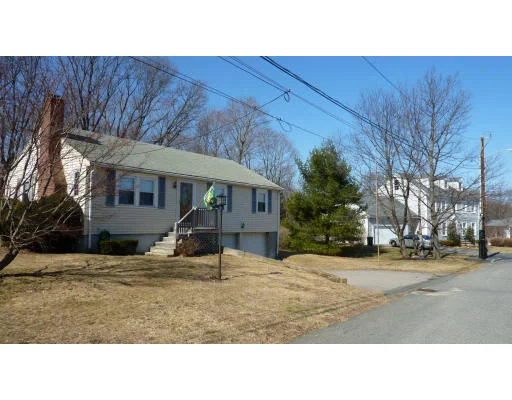 Unit for sale at 20 Highland Ave   E, Braintree, MA 00000