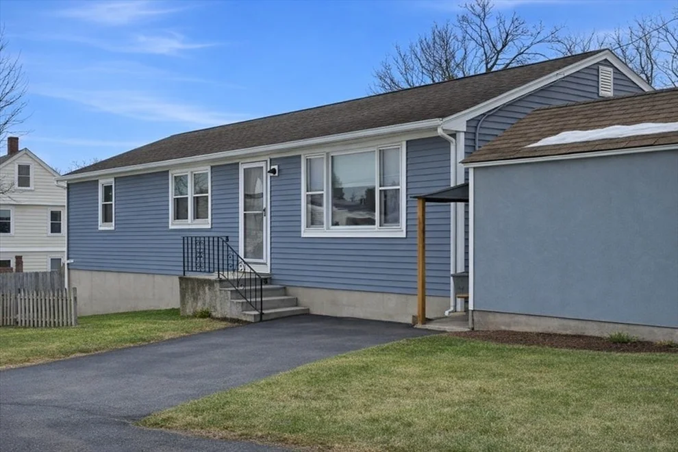 Unit for sale at 6 Rear Perkins St, Peabody, MA 01960