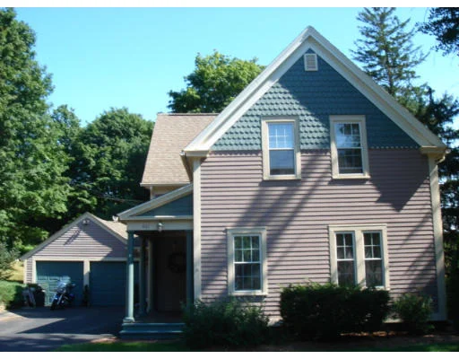 Unit for sale at 401 Pakachoag Street, Auburn, MA 01501