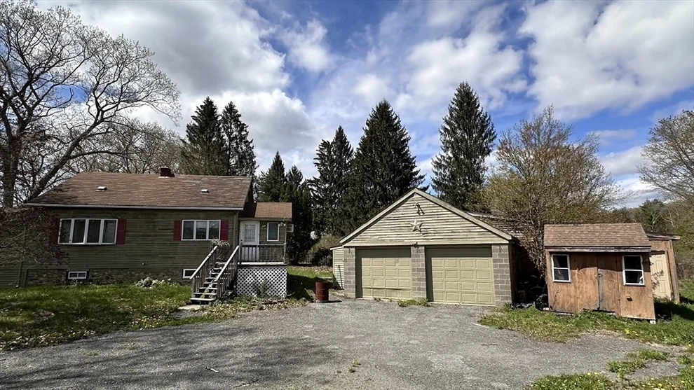 Unit for sale at 266 Brookfield Rd, Charlton, MA 01507