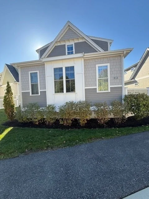 Unit for sale at 25 Boydes Xing, Norfolk, MA 02056
