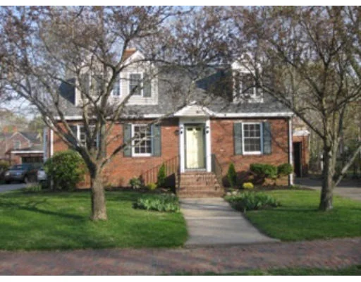 Unit for sale at 61 Oakland St, Newburyport, MA 01950