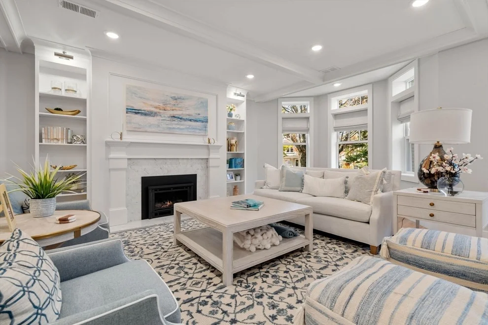 Unit for sale at 189 Babcock St, Brookline, MA 02446