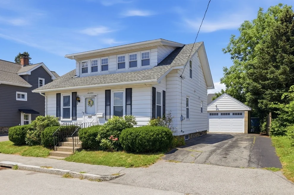 Unit for sale at 17 Rollinson Road, Worcester, MA 01606