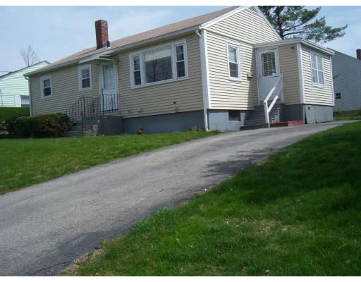 Unit for sale at 88 Assumption Ave, Worcester, MA 01606