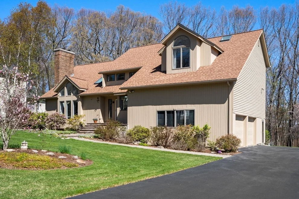 Unit for sale at 26 Whisper Dr, Worcester, MA 01609