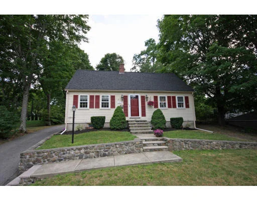 Unit for sale at 132 Prospect St., Wakefield, MA 01880