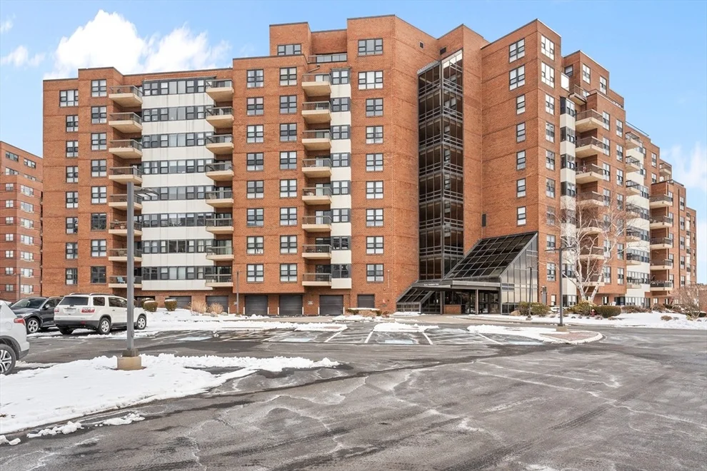 Unit for sale at 1 Seal Harbor Rd, Winthrop, MA 02152