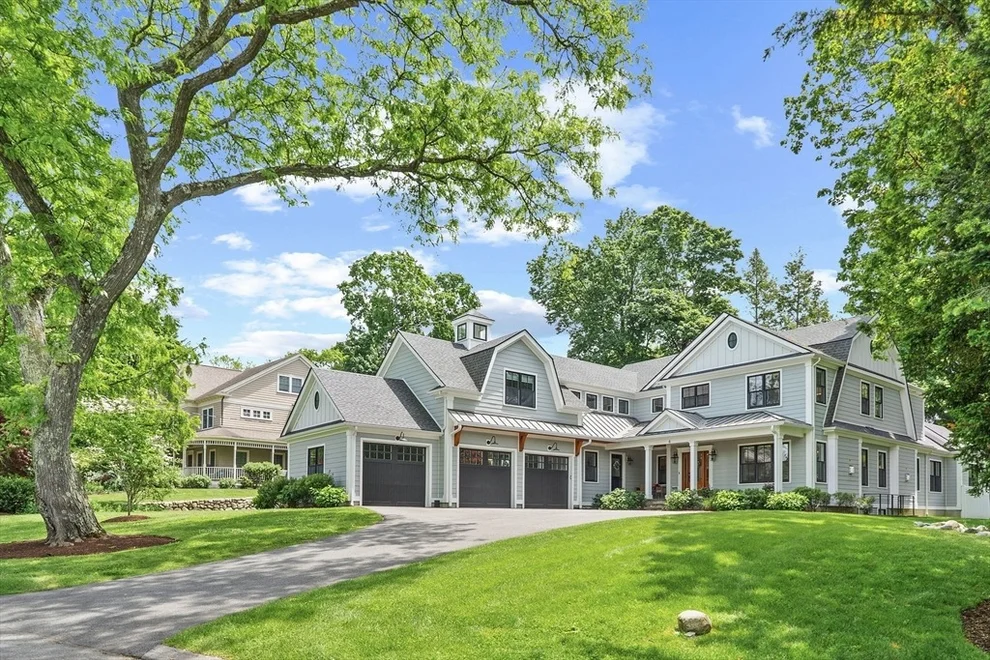 Unit for sale at 6 Juniper Place, Lexington, MA 02420