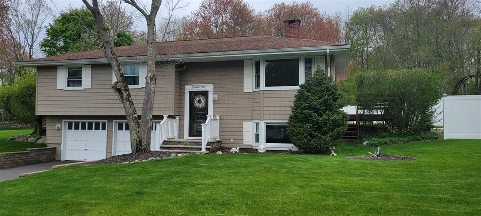 Unit for sale at 89 Cypress Dr, Swansea, MA 02777