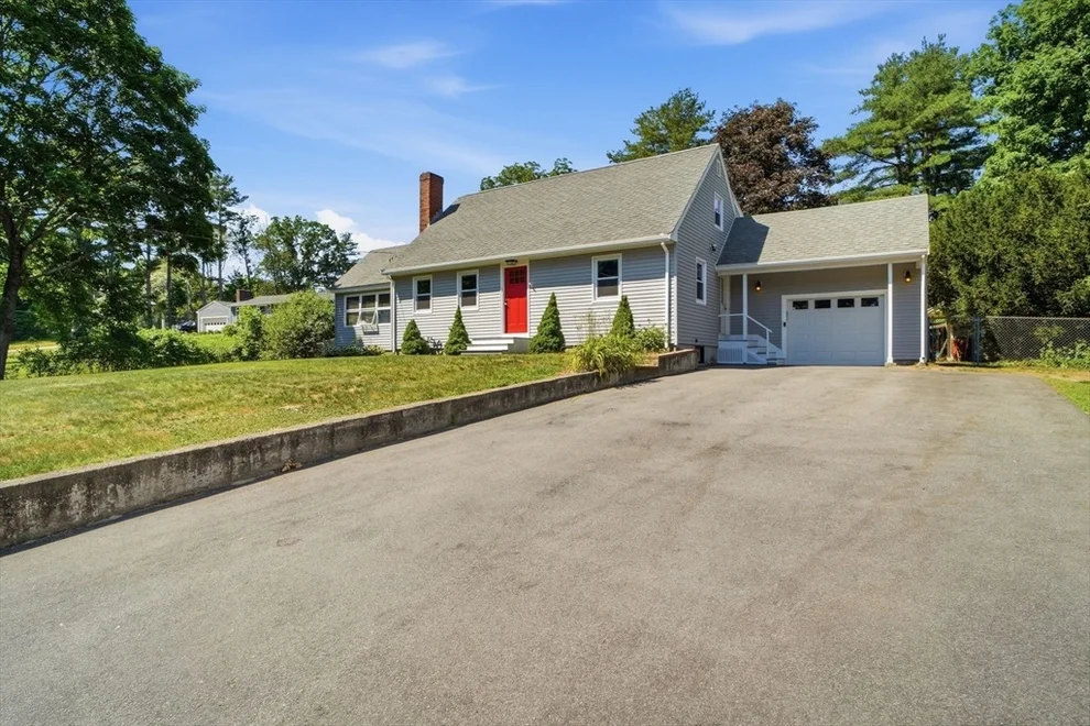 Unit for sale at 31 Carlisle St, Chelmsford, MA 01824