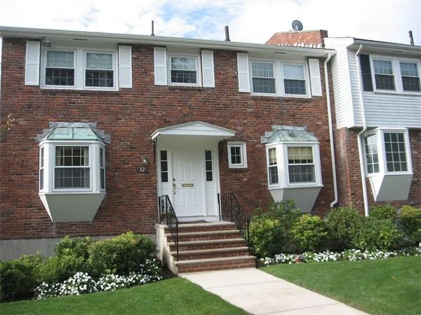 Unit for sale at 32 Hammond Pond Pkwy, Brookline, MA 02467