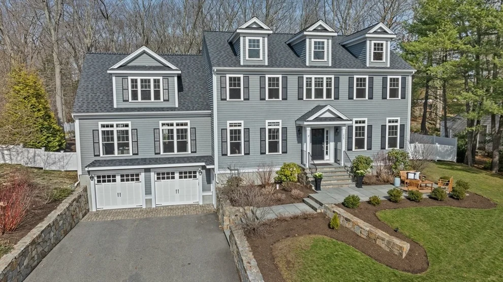 Unit for sale at 229 Bristol Rd, Wellesley, MA 02481