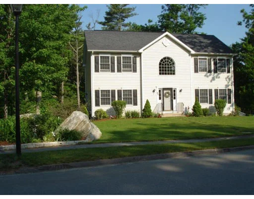 Unit for sale at 88 Bull Run, Holden, MA 01520