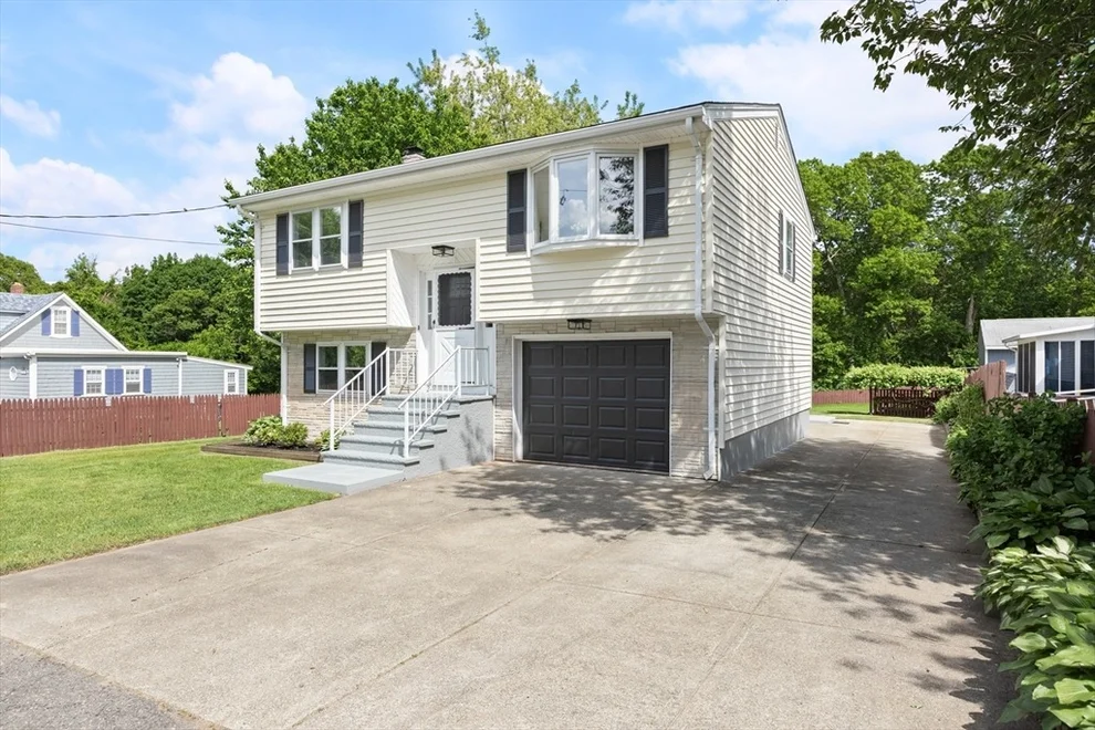 Unit for sale at 24 Roosevelt St, Taunton, MA 02780
