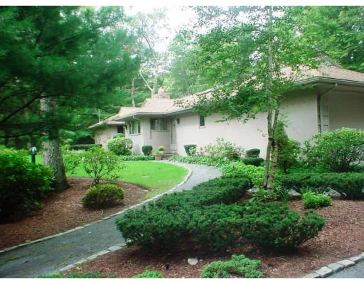 Unit for sale at 42 Brentwood Dr, Easton, MA 02356