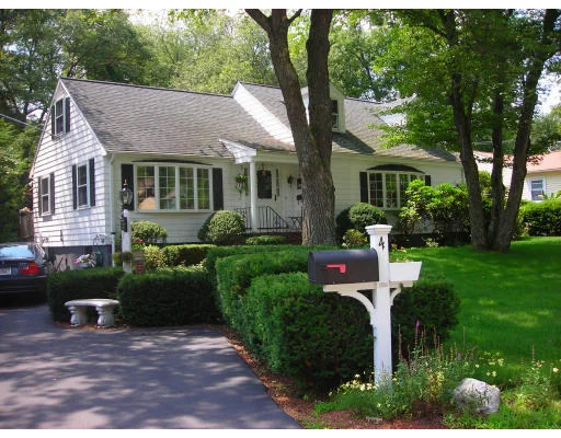 Unit for sale at 4 Milk St, Lexington, MA 02420