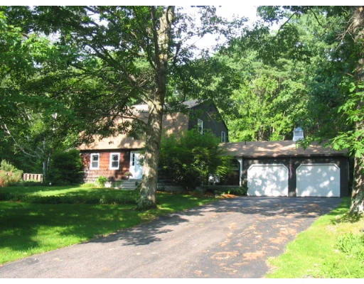 Unit for sale at 381 New Sherborn Road, Athol, MA 01331