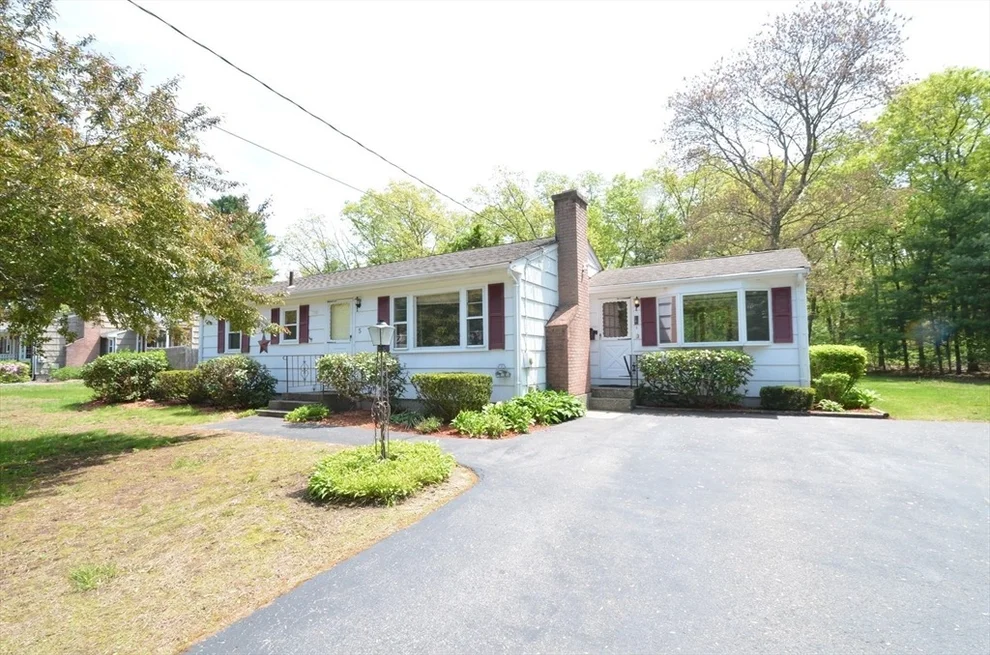 Unit for sale at 5 Vernon Road, Medway, MA 02053