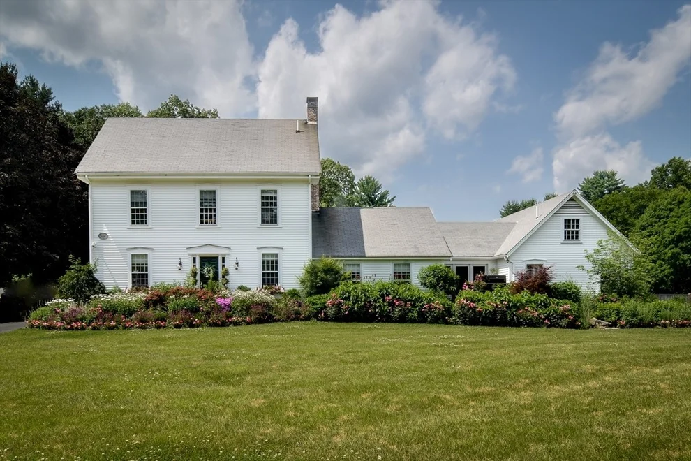 Unit for sale at 178 Dedham Street, Dover, MA 02030