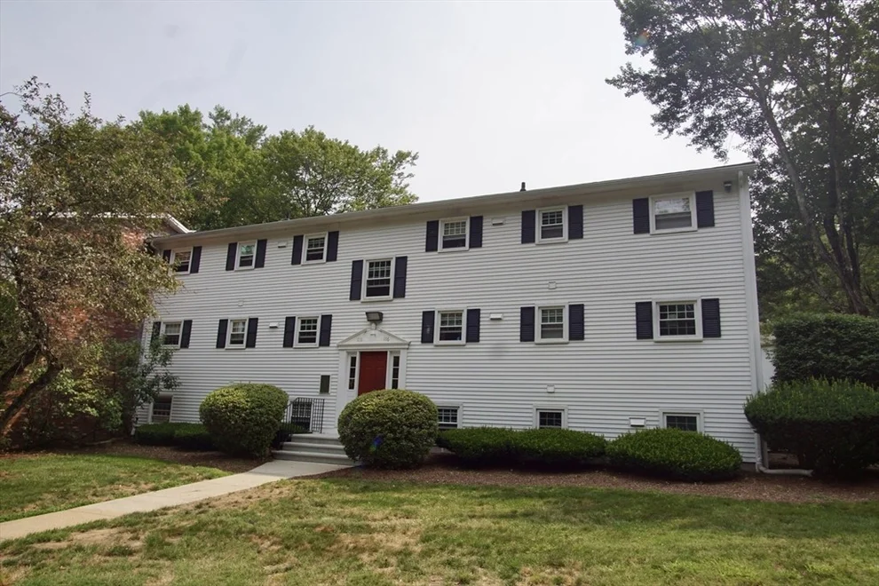Unit for sale at 111 Old Meetinghouse Rd, Auburn, MA 01501