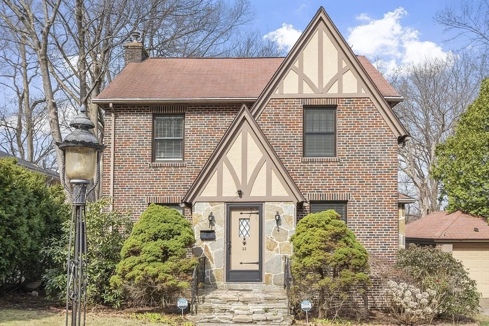 Unit for sale at 33 Beechmont St, Worcester, MA 01609