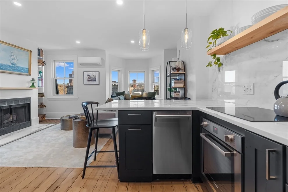 Unit for sale at 171 Warren Ave, Boston, MA 02116