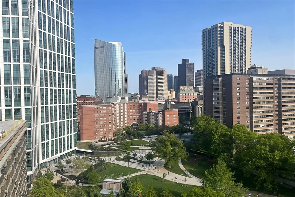 Unit for sale at 6 Whittier Pl, Boston, MA 02114