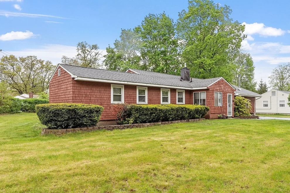 Unit for sale at 451 Pleasant St, Tewksbury, MA 01876
