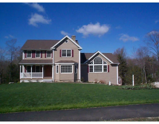 Unit for sale at 7 Scott Dr, Charlton, MA 01507