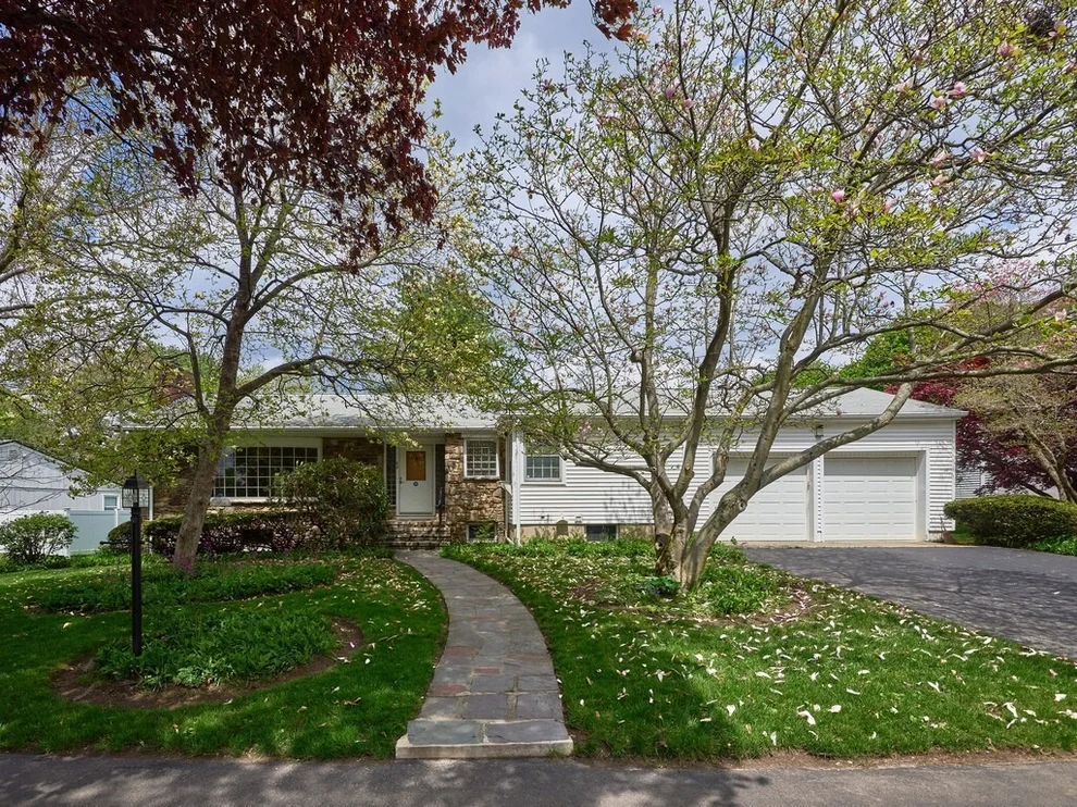 Unit for sale at 42 Ellis Dr., Worcester, MA 01609