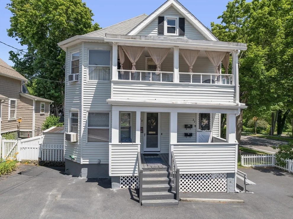 Unit for sale at 37-39 Remington St, Warwick, RI 02888