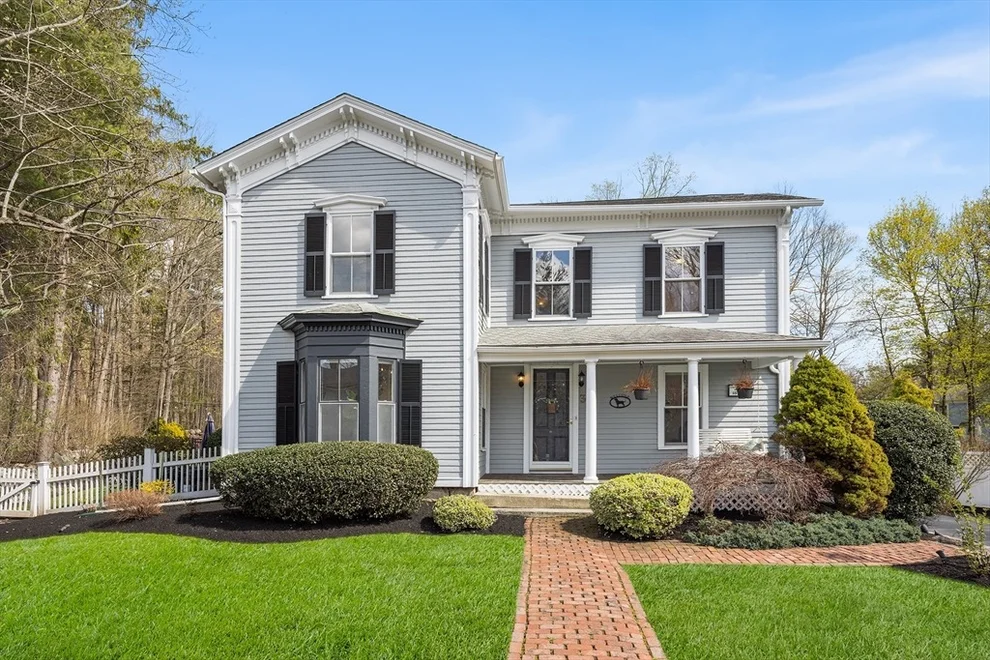 Unit for sale at 36 North St, Grafton, MA 01519