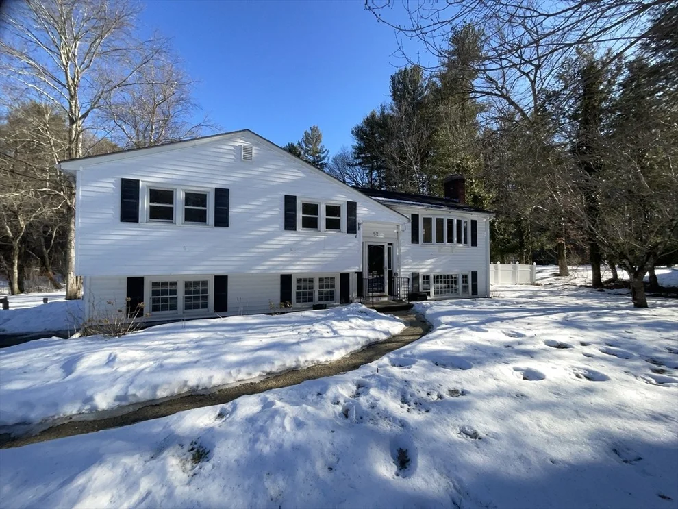 Unit for sale at 52 Sleigh Rd, Chelmsford, MA 01824