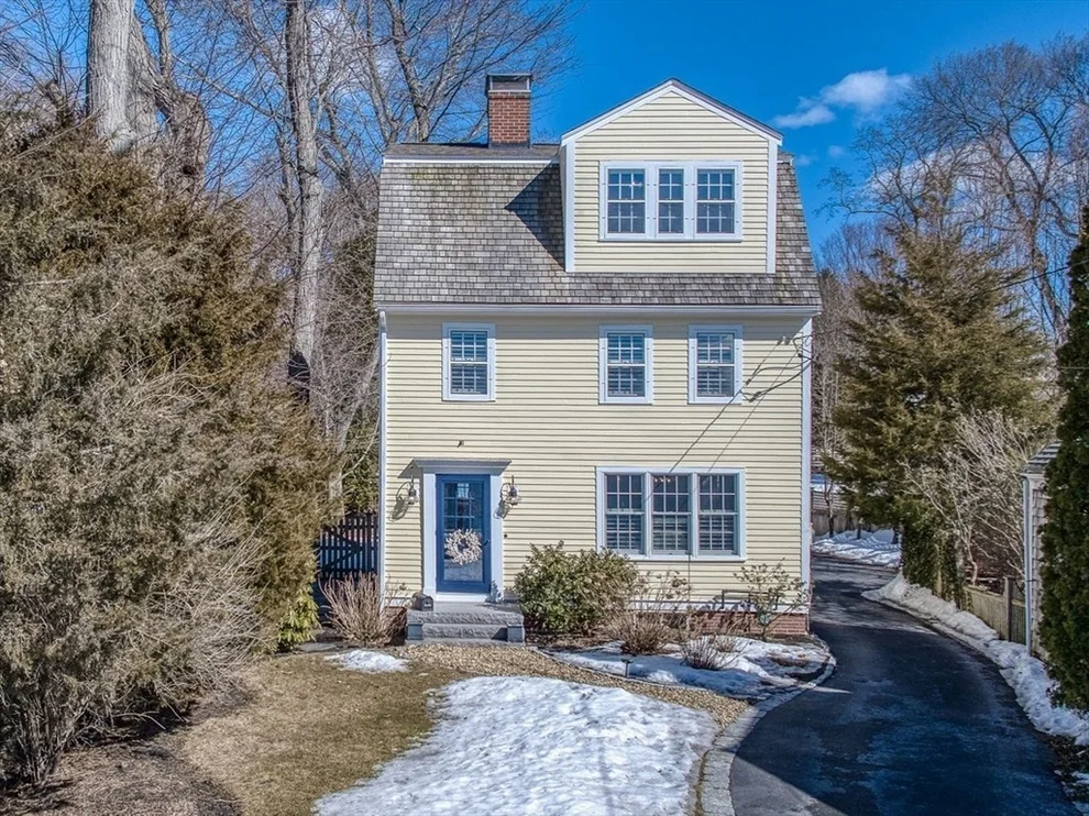 Unit for sale at 490 Main St, Amesbury, MA 01913